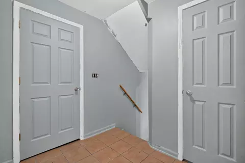 Entry Way - 206 E Waupansie St, Dwight, IL 60420 photo 3 of 4