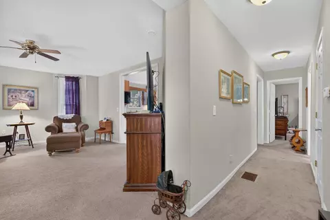 Entry Way - 206 E Waupansie St, Dwight, IL 60420 photo 1 of 4