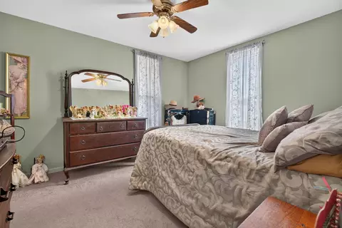 Bedroom - 206 E Waupansie St, Dwight, IL 60420 photo 2 of 6