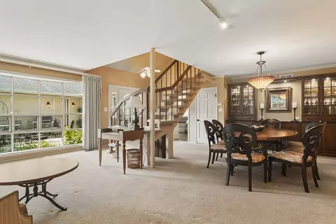 Dining - 4 Stuart On Oxford St, Rolling Meadows, IL 60008 photo 1 of 2