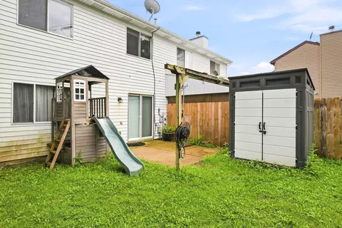Exterior - Undisclosed, Aurora, IL 60505 photo 5 of 7