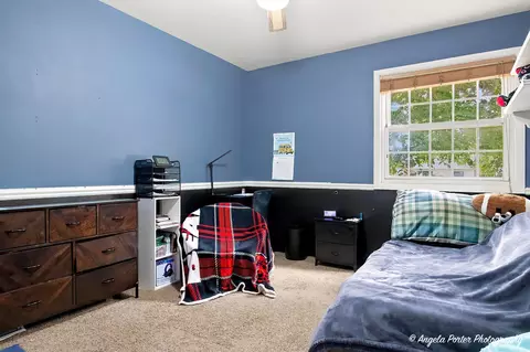 Bedroom - 512 Silbury Ct, Mchenry, IL 60050 photo 1 of 4