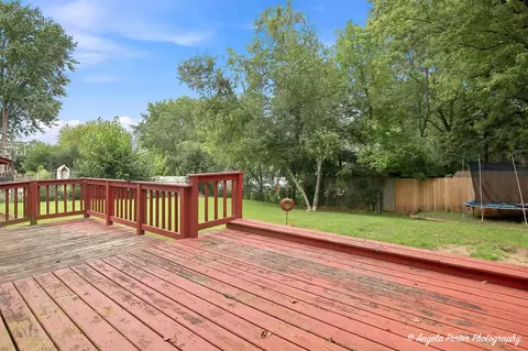 Exterior - 512 Silbury Ct, Mchenry, IL 60050 photo 4 of 4