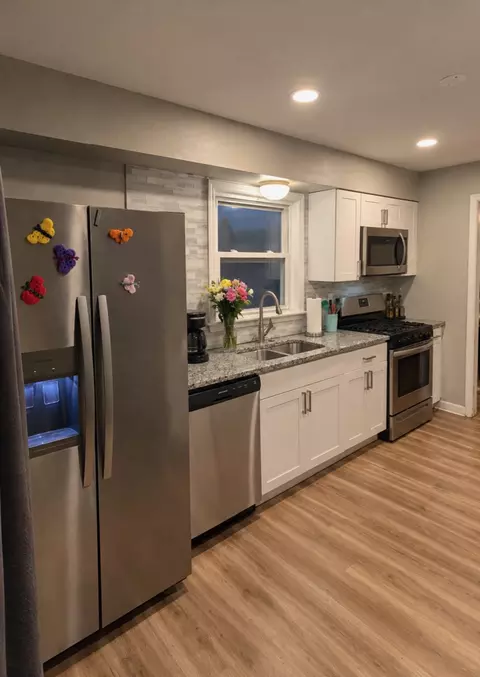 Kitchen - 16733 Crane Ave, Hazel Crest, IL 60429 photo 2 of 2