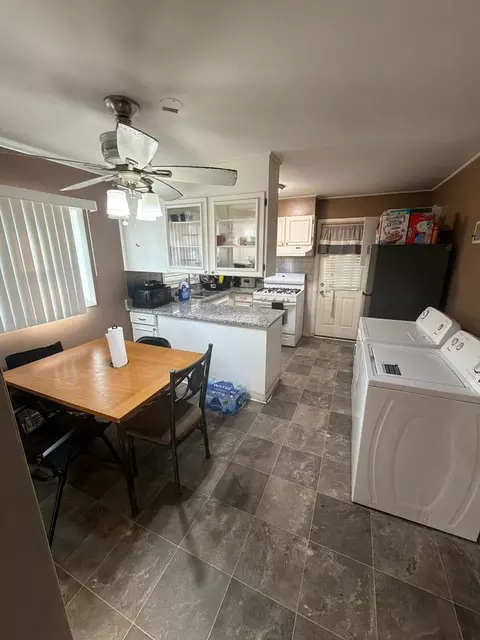 17326 Forestway Dr, East Hazel Crest, IL 60429 photo 3