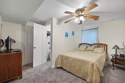Bedroom - 3912 Boone Creek Cir, Mchenry, IL 60050 photo 4 of 4