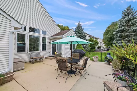 Exterior - 3912 Boone Creek Cir, Mchenry, IL 60050 photo 3 of 8