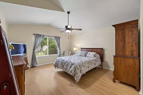 Bedroom - 3912 Boone Creek Cir, Mchenry, IL 60050 photo 1 of 4