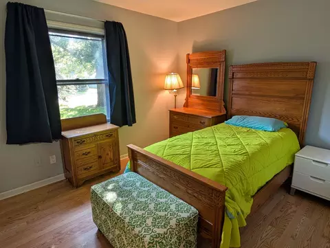 Bedroom - 1016 Baxter Ln #1, Freeport, IL 61032 photo 5 of 5