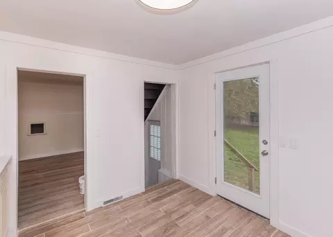 Entry Way - 5320 33rd Ave, Moline, IL 61265 photo 2 of 2