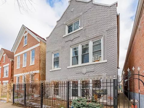 2749 S Trumbull Ave, Chicago, IL 60623