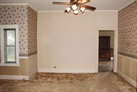 Living - 416 E Benton St, Morris, IL 60450 photo 6 of 6