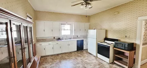 Kitchen - 416 E Benton St, Morris, IL 60450 photo 1 of 4