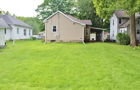 Exterior - 416 E Benton St, Morris, IL 60450 photo 4 of 6