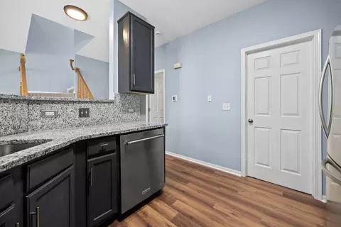 Kitchen - 24013 W Walnut Cir W, Plainfield, IL 60585 photo 3 of 3