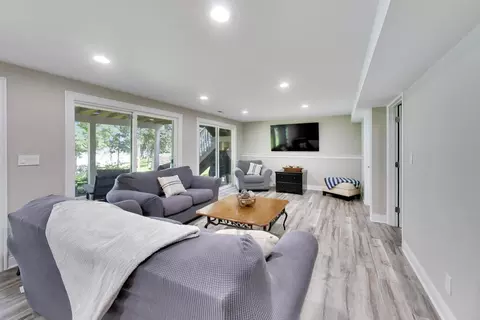 Living - 1929 Baintree Rd, Lake Summerset, IL 61019 photo 4 of 4