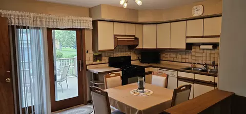Kitchen - 2402 Cedar St, Rolling Meadows, IL 60008 photo 1 of 2