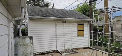 Exterior - 2402 Cedar St, Rolling Meadows, IL 60008 photo 7 of 16