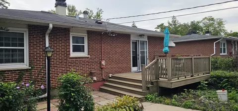 Exterior - 2402 Cedar St, Rolling Meadows, IL 60008 photo 5 of 16