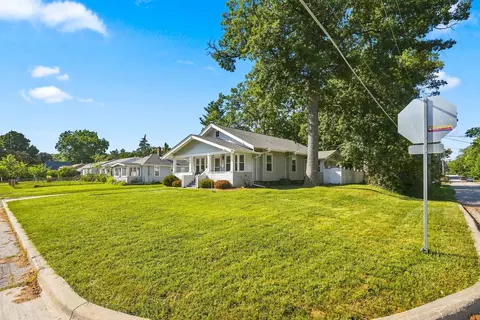 Exterior - 3155 18th Ave, Moline, IL 61265 photo 4 of 8