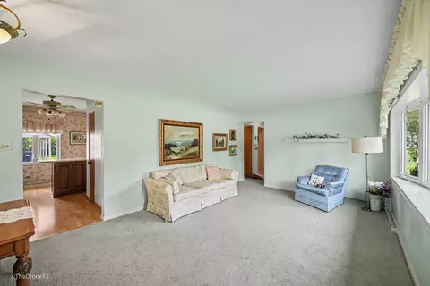 Living - 1006 Arbor Ave, Wheaton, IL 60189 photo 2 of 2