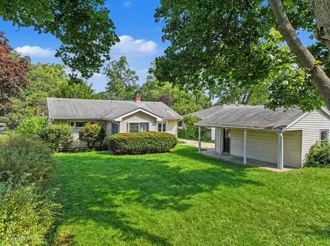 Exterior - 1006 Arbor Ave, Wheaton, IL 60189 photo 2 of 3