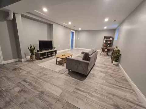 Living - 2050 E 73rd St, Chicago, IL 60649 photo 2 of 2