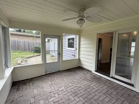117 Elm St, Wheaton, IL 60189 photo 4