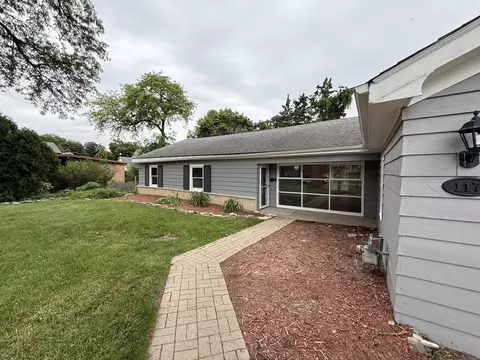 117 Elm St, Wheaton, IL 60189 photo 2