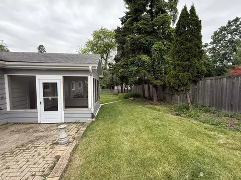 117 Elm St, Wheaton, IL 60189 photo 5