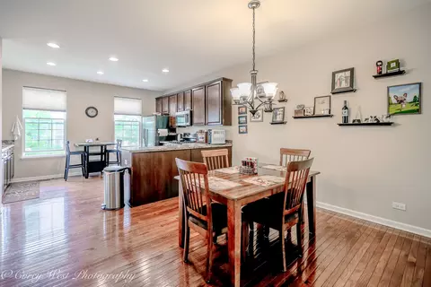 Dining - 4062 Pompton Ave, Elgin, IL 60124 photo 3 of 4