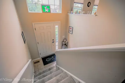 Entry Way - 4062 Pompton Ave, Elgin, IL 60124 photo 1 of 3