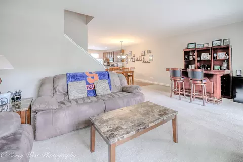 Living - 4062 Pompton Ave, Elgin, IL 60124 photo 2 of 2