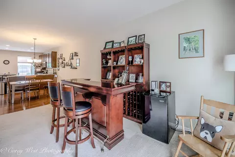 Dining - 4062 Pompton Ave, Elgin, IL 60124 photo 4 of 4