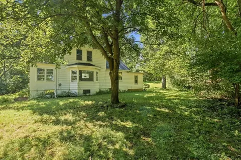 Exterior - 39132 N Mound Ave, Spring Grove, IL 60081 photo 4 of 4