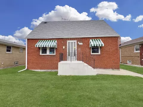 435 Greenbay Ave, Calumet City, IL 60409