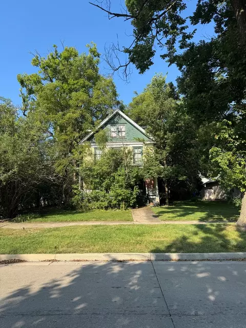 46 S Madison St, Hinsdale, IL 60521