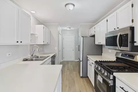 Kitchen - 11275 Timer Dr, Huntley, IL 60142 photo 1 of 2