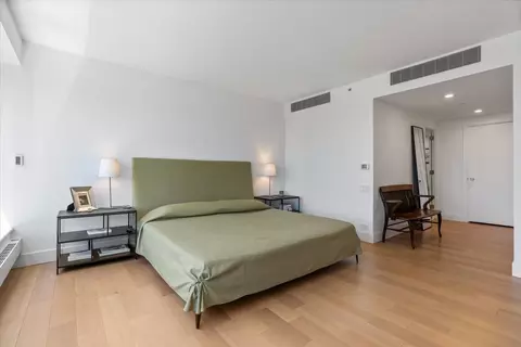 Bedroom - 161 E Chicago Ave #33C, Chicago, IL 60611 photo 3 of 4