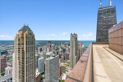 View/Area - 161 E Chicago Ave #33C, Chicago, IL 60611 photo 3 of 5