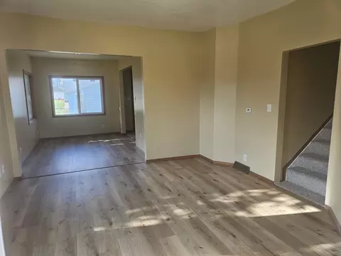 Living - 556 24th Ave, Moline, IL 61265 photo 1 of 2