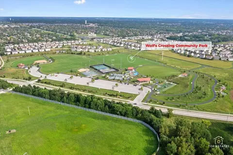 View/Area - 4450 Monroe Ct, Naperville, IL 60564 photo 7 of 8