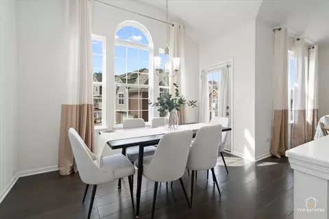 Dining - 4450 Monroe Ct, Naperville, IL 60564 photo 2 of 2