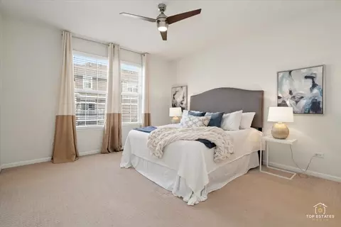 Bedroom - 4450 Monroe Ct, Naperville, IL 60564 photo 1 of 4