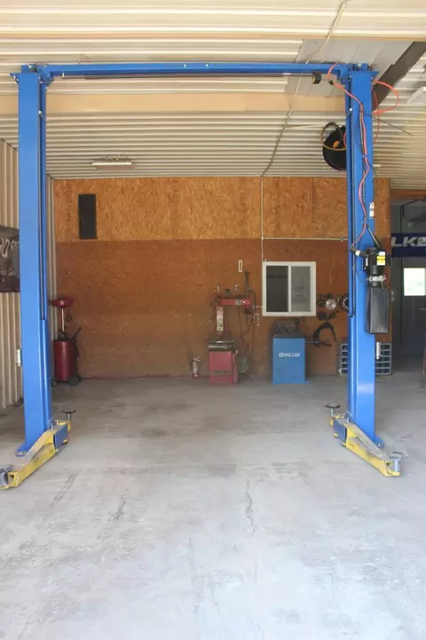 Exterior - 709 Thomas St, Iuka, IL 62849 photo 3 of 3