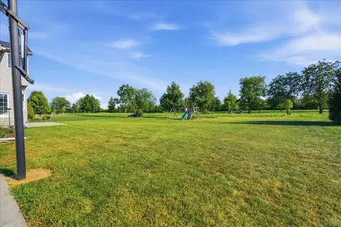 Exterior - 409 Whispering Pines Cc Ln, Normal, IL 61761 photo 5 of 6