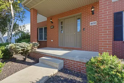 Exterior - 409 Whispering Pines Cc Ln, Normal, IL 61761 photo 3 of 6