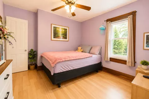 Bedroom - 810 Hemlock Ave, Dixon, IL 61021 photo 3 of 3