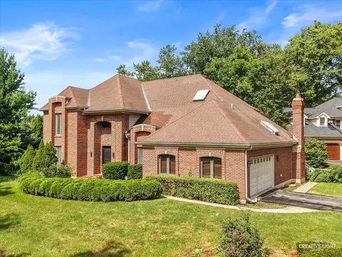 Exterior - 615 E Bailey Rd, Naperville, IL 60565 photo 6 of 6