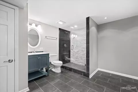 Bath - 615 E Bailey Rd, Naperville, IL 60565 photo 5 of 5